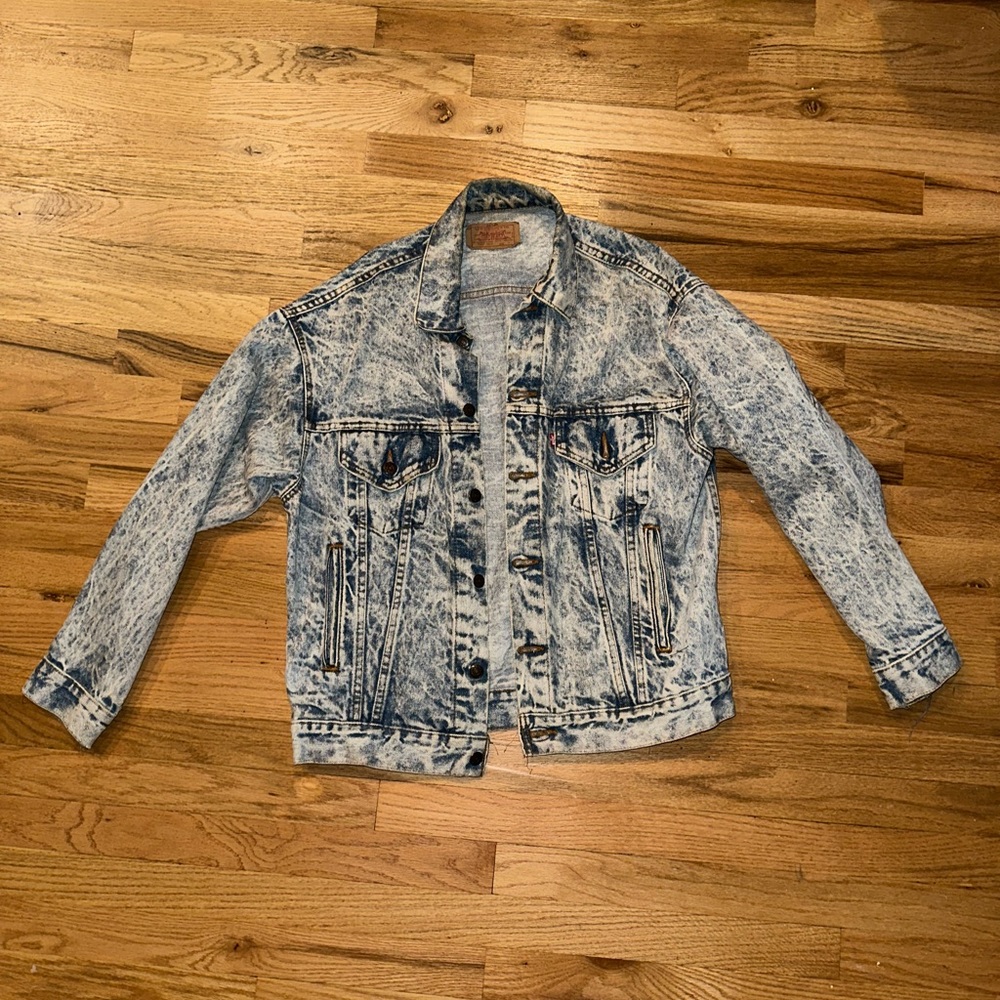 Vintage Levi’s Acid Wash Denim Jacket size M